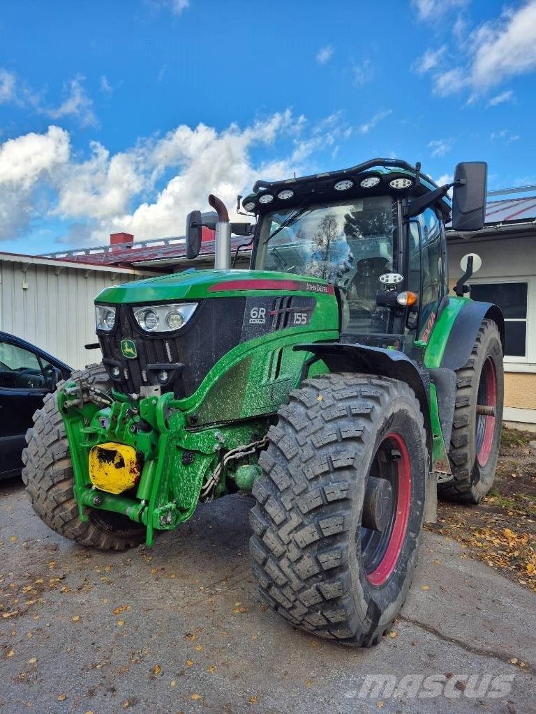 John Deere 6155 R Traktori