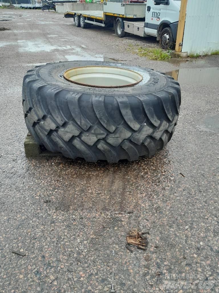 BKT 650/60R30,5 Hjul Riepas, riteņi un diski