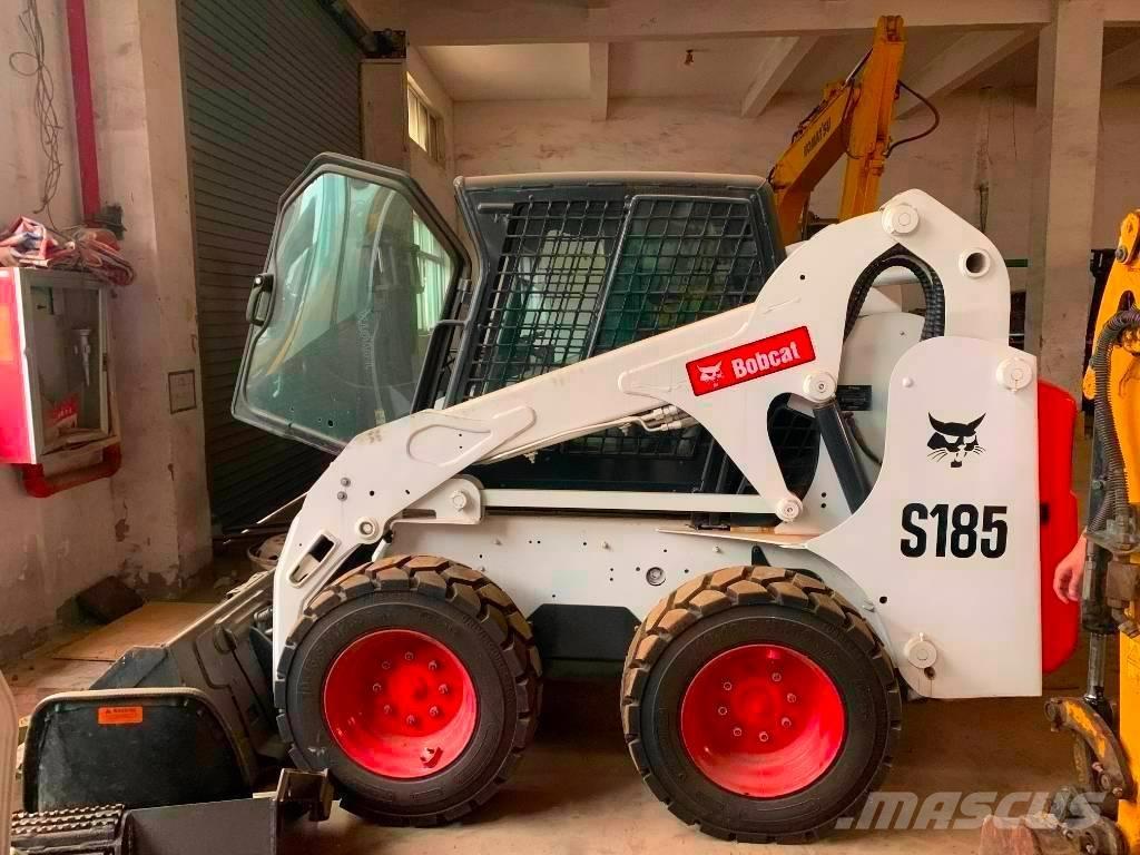 Bobcat S 185 Lietoti riteņu kompaktiekrāvēji