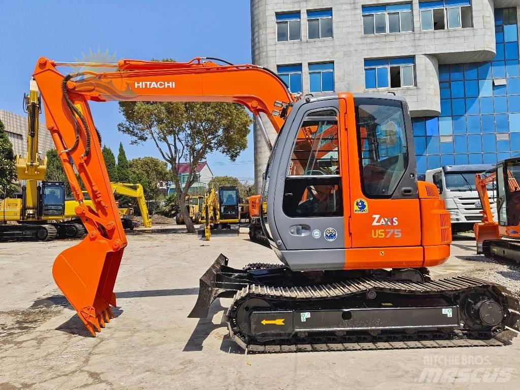 Hitachi ZX 75 Kāpurķēžu ekskavatori