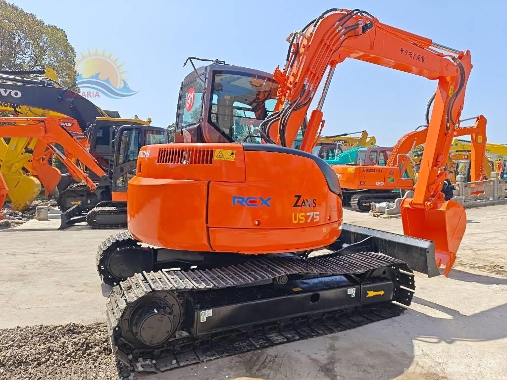 Hitachi ZX 75 Kāpurķēžu ekskavatori
