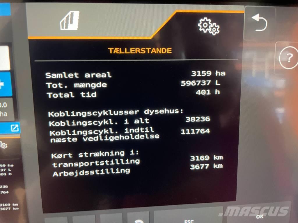 New Holland L520 Ražas novākšanas kombaini