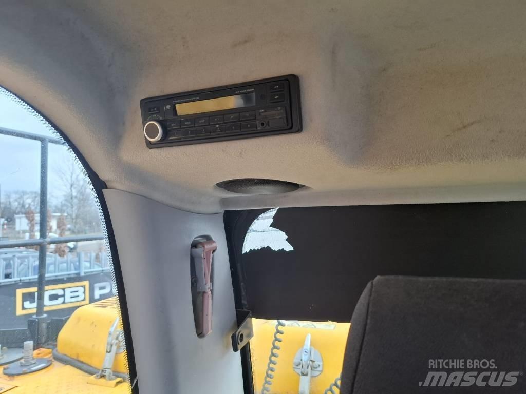 JCB JS 160 W Ekskavatori uz riteņiem