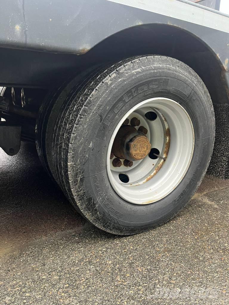 Scanslep B2DC Zemie treileri