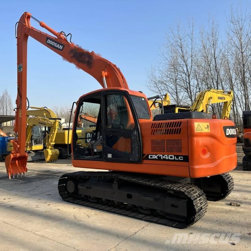 Doosan DX 140 Vidēja lieluma ekskavatori 7 t - 12 t