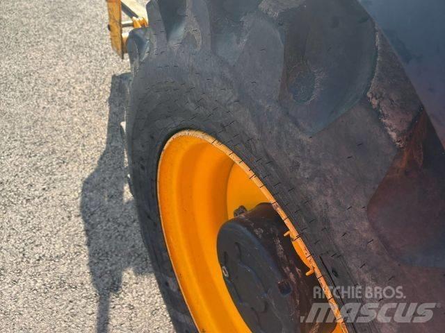 JCB 540-140 Teleskopiskie manipulatori