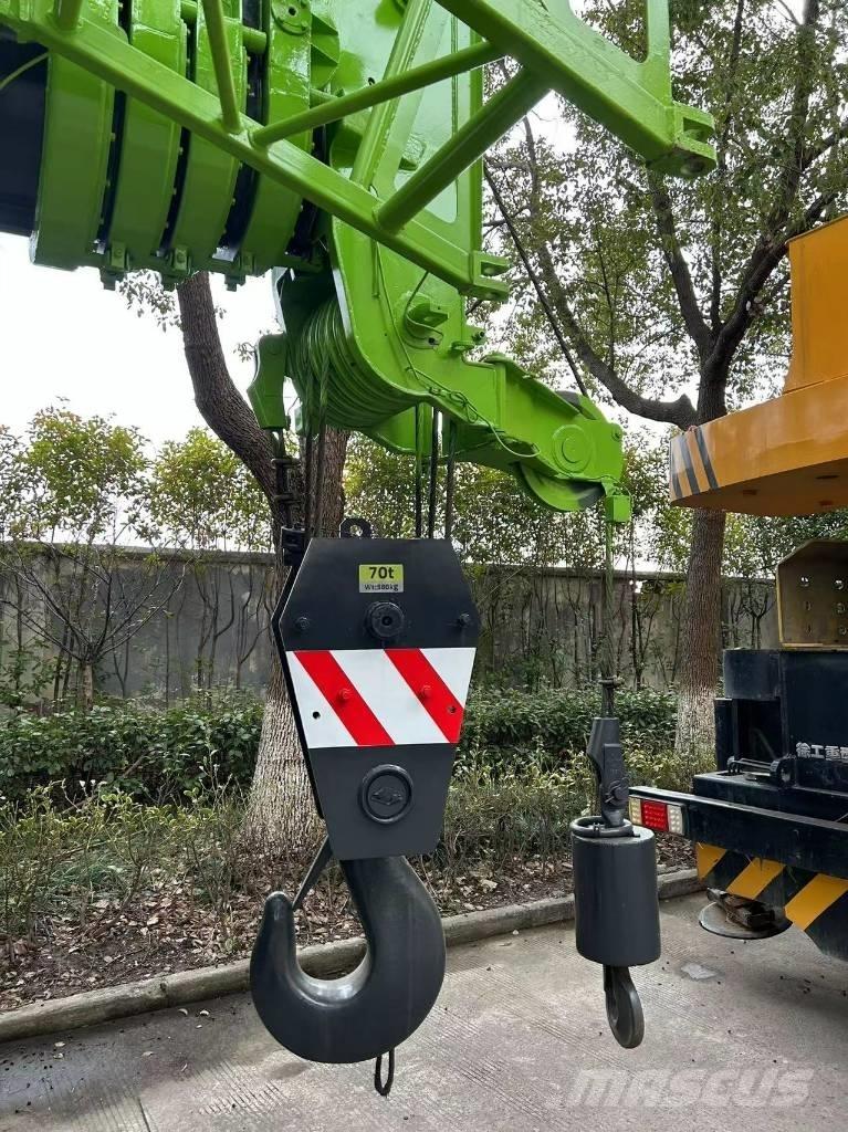 Zoomlion ZTC 700 V Visurgājēji celtņi
