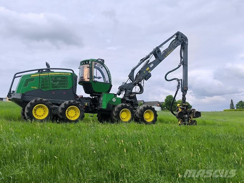 John Deere 1270G 8WD Harvesteri