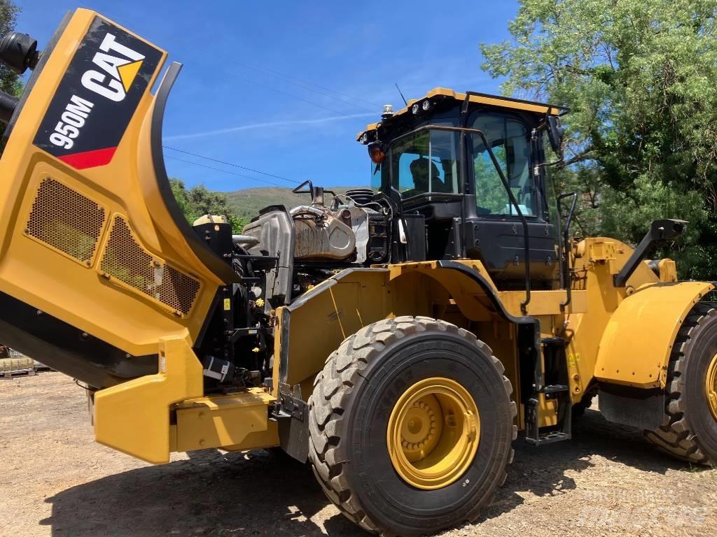 CAT 950 M Iekrāvēji uz riteņiem