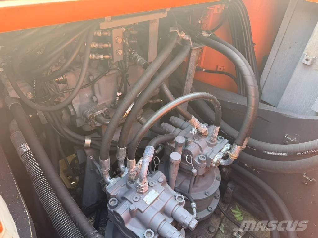 Hitachi ZX 470 Kāpurķēžu ekskavatori