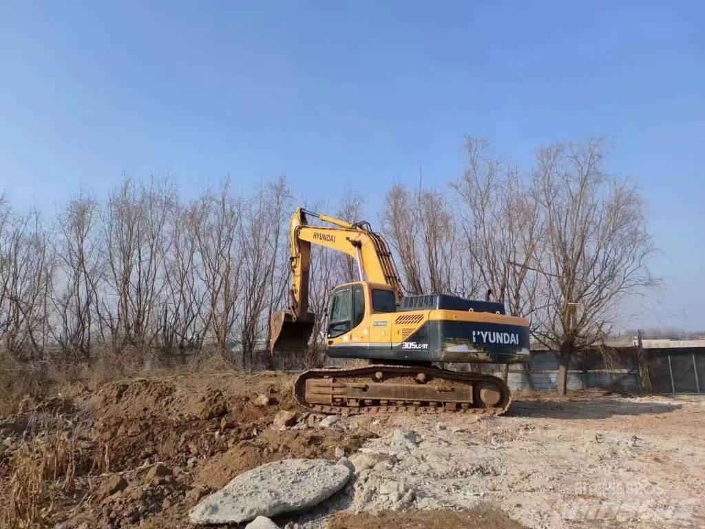 Hyundai R305LC-9T Ekskavatori uz riteņiem