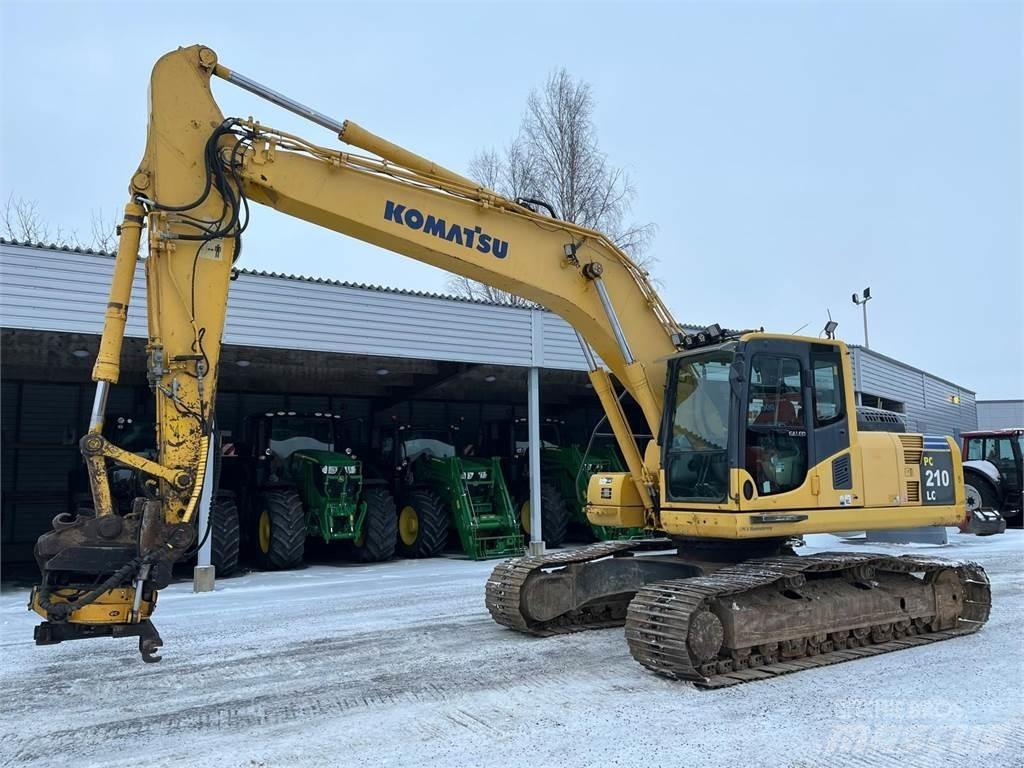 Komatsu PC210LC-8 Kāpurķēžu ekskavatori