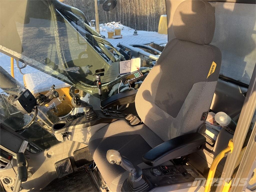 Volvo EC 250 D L Kāpurķēžu ekskavatori