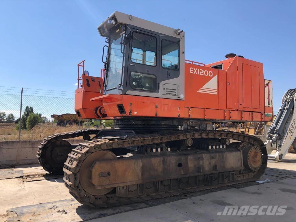 Hitachi EX 1200-5 D Kāpurķēžu ekskavatori
