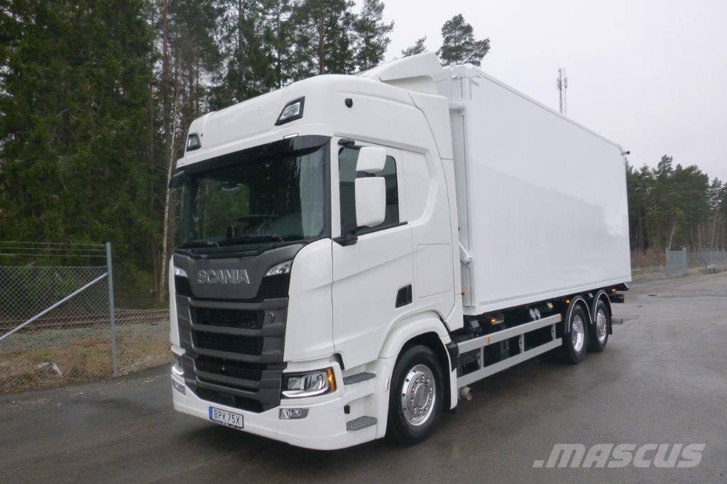 Scania R560 LB6x2*4 Koka skaidu vedēji