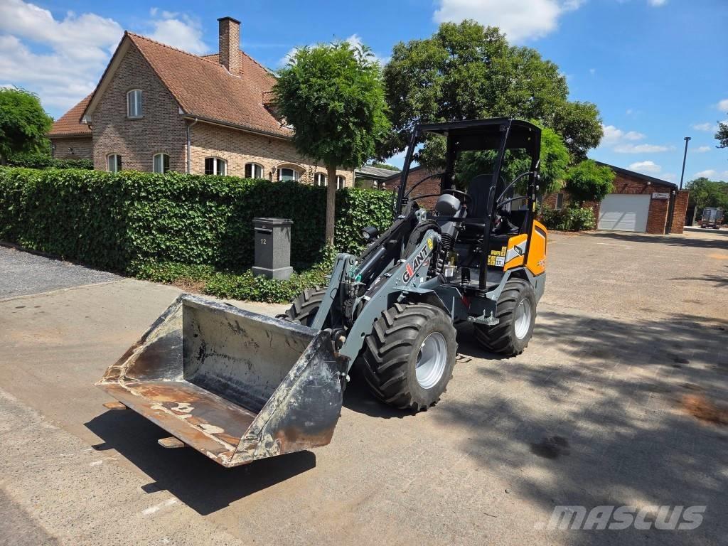 GiANT G2700HD X-TRA Multifunkcionālie iekrāvēji