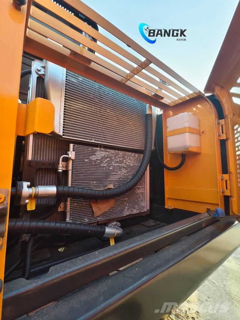 Hyundai 305LC-9T Kāpurķēžu ekskavatori