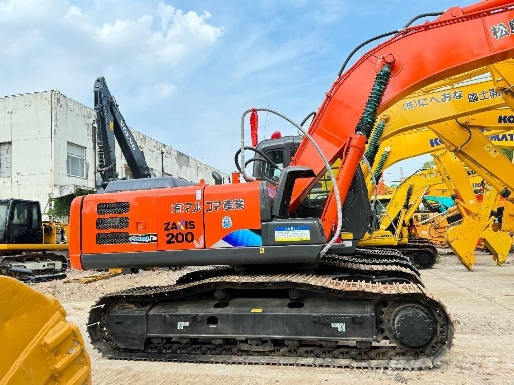 Hitachi ZX 200 Kāpurķēžu ekskavatori