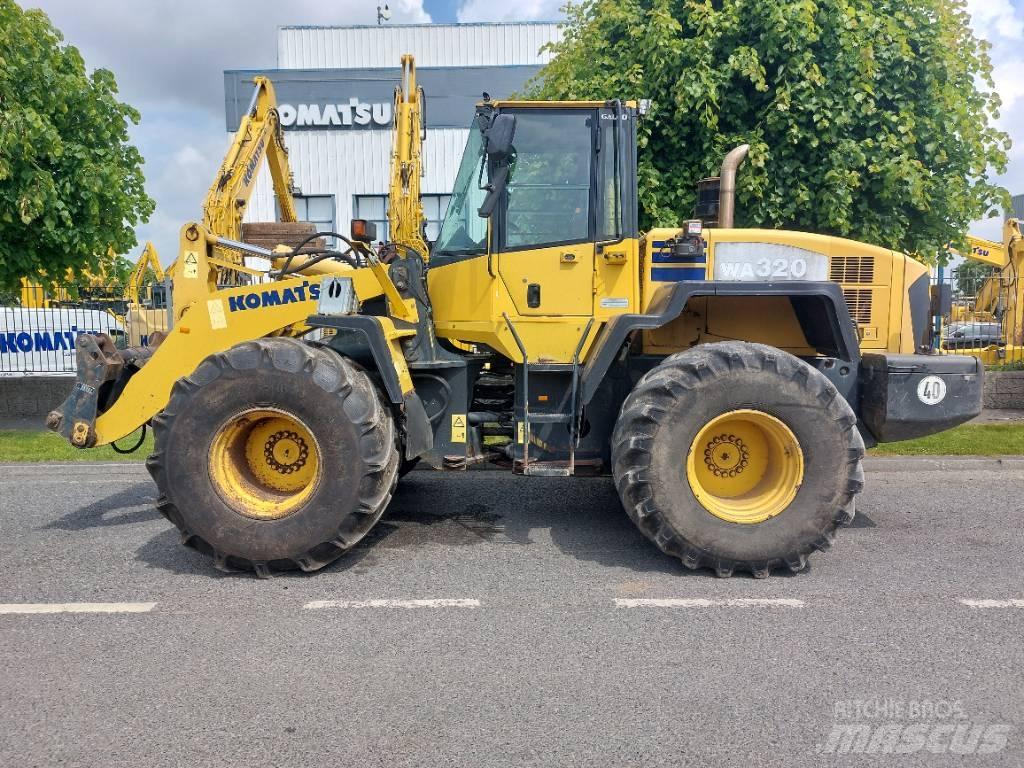 Komatsu WA320-5 Iekrāvēji uz riteņiem