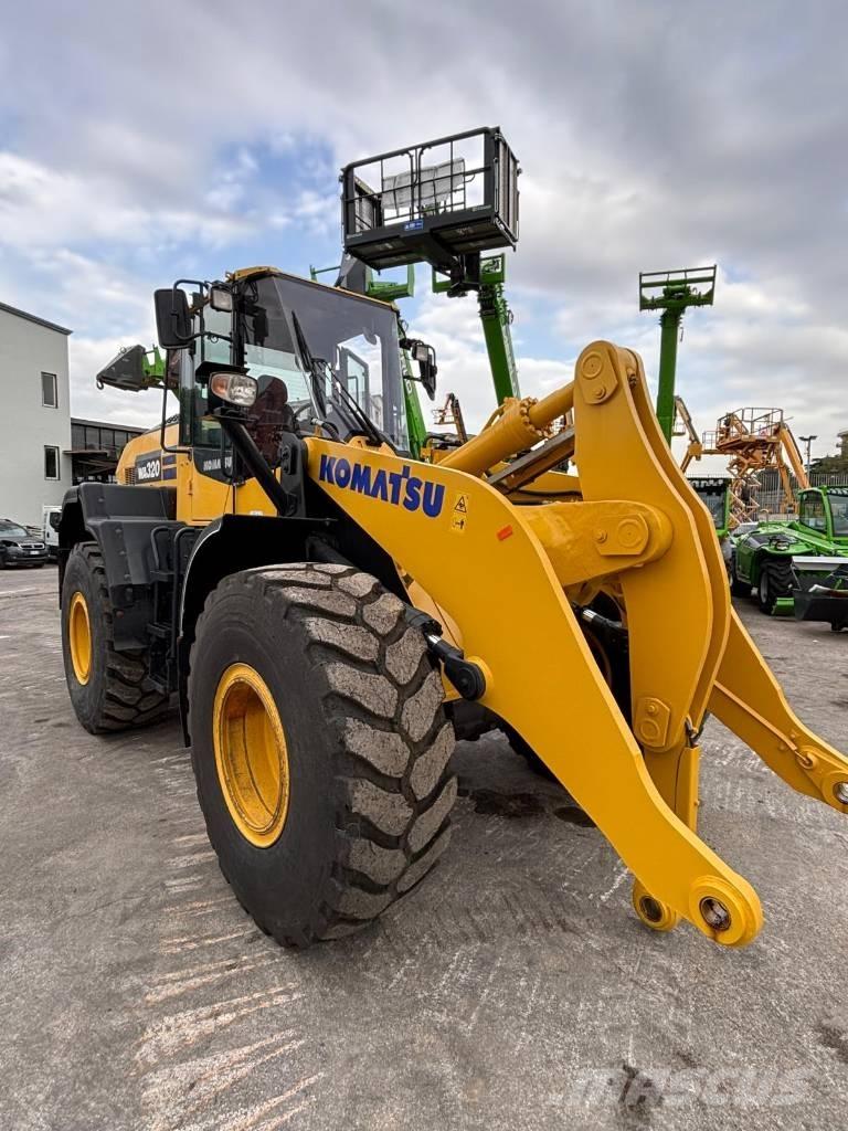 Komatsu WA 320-8 Iekrāvēji uz riteņiem