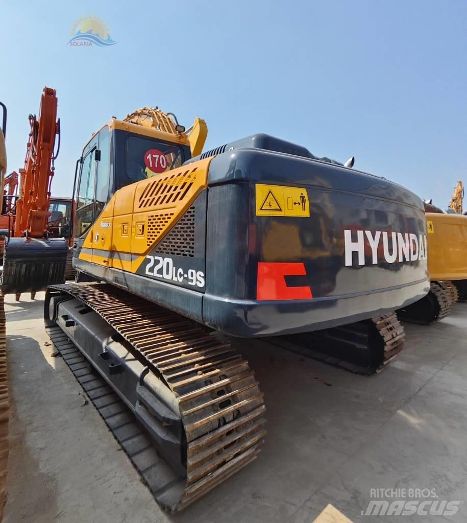 Hyundai R220LC-9S Kāpurķēžu ekskavatori