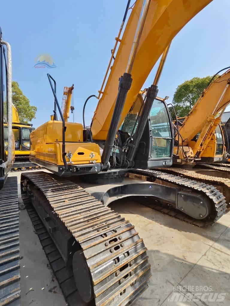 Hyundai R220LC-9S Kāpurķēžu ekskavatori