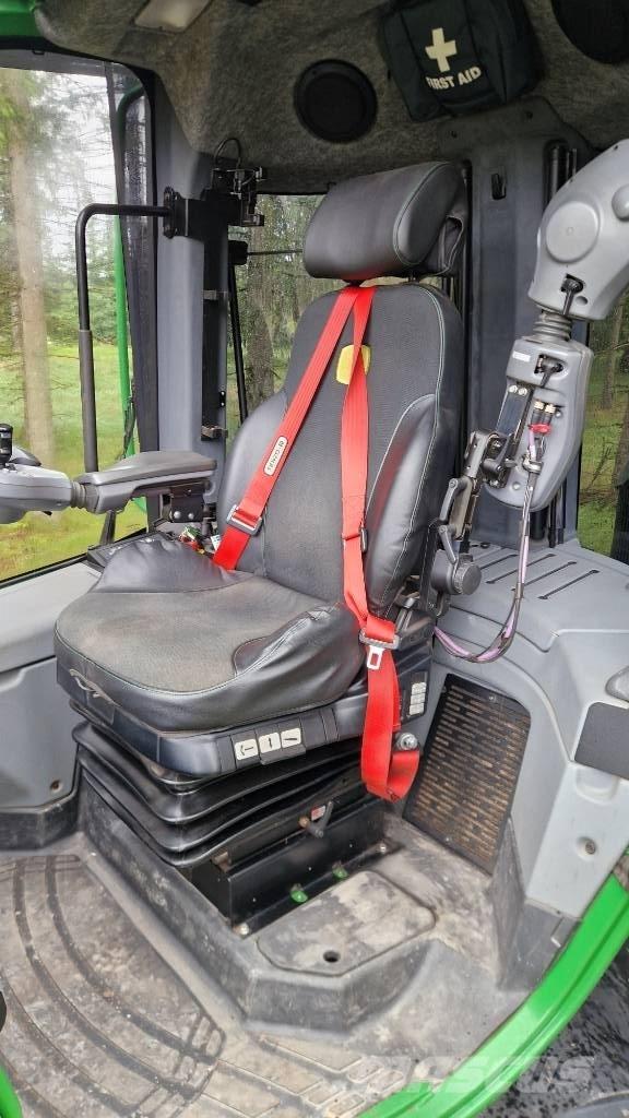 John Deere 1270 G Harvesteri