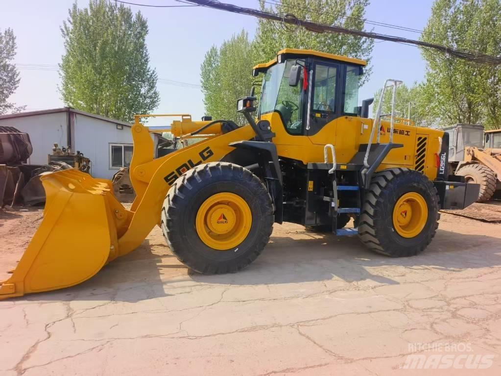 SDLG LG956L Iekrāvēji uz riteņiem