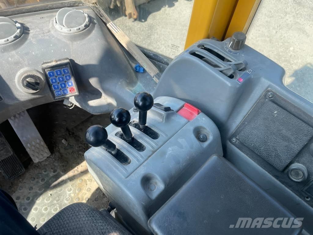 Volvo L 50 D Iekrāvēji uz riteņiem
