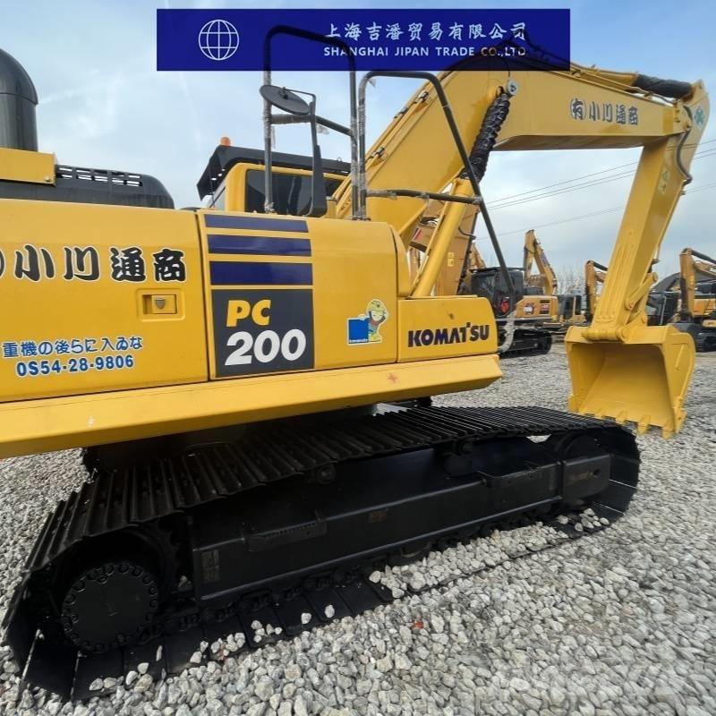 Komatsu PC 200 Kāpurķēžu ekskavatori