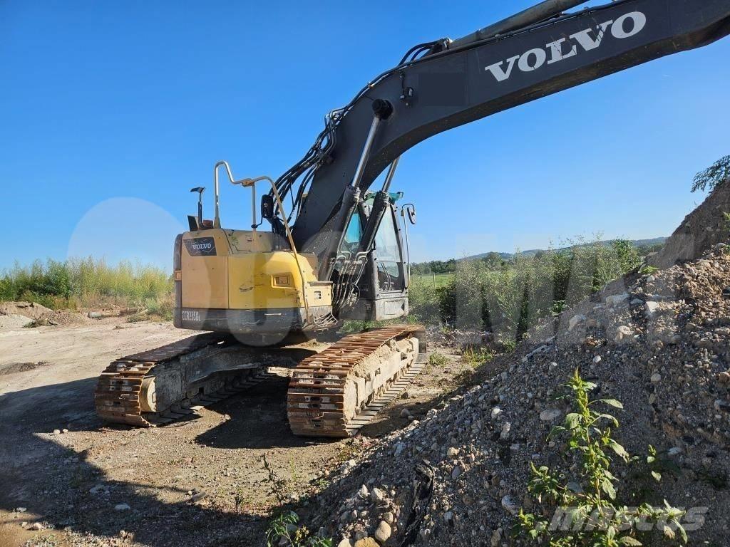 Volvo ECR 235 D Kāpurķēžu ekskavatori
