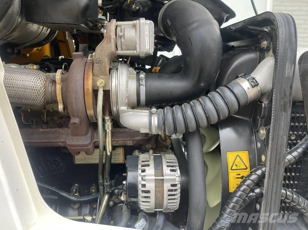 JCB 3 CX    2019 Ekskavatori-iekrāvēji