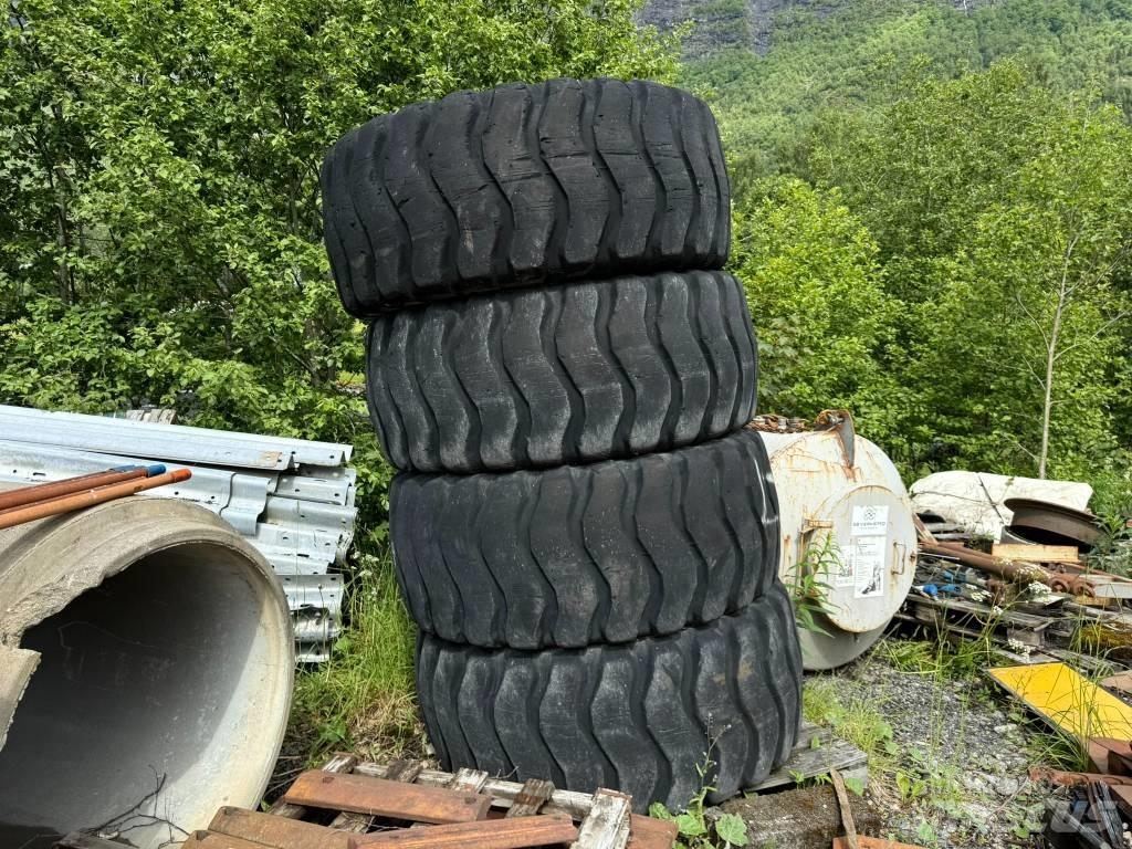 Goodyear 23,5R25 Riepas, riteņi un diski
