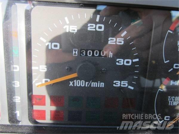 TADANO GR300EX Visurgājēji celtņi