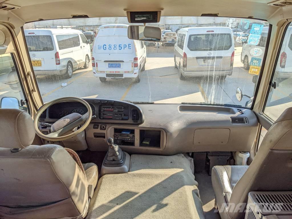 Toyota Coaster Bus Mikroautobusi