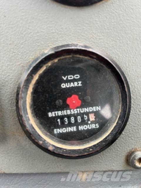 Volvo A 25 C Artikulētie pašizgāzēji