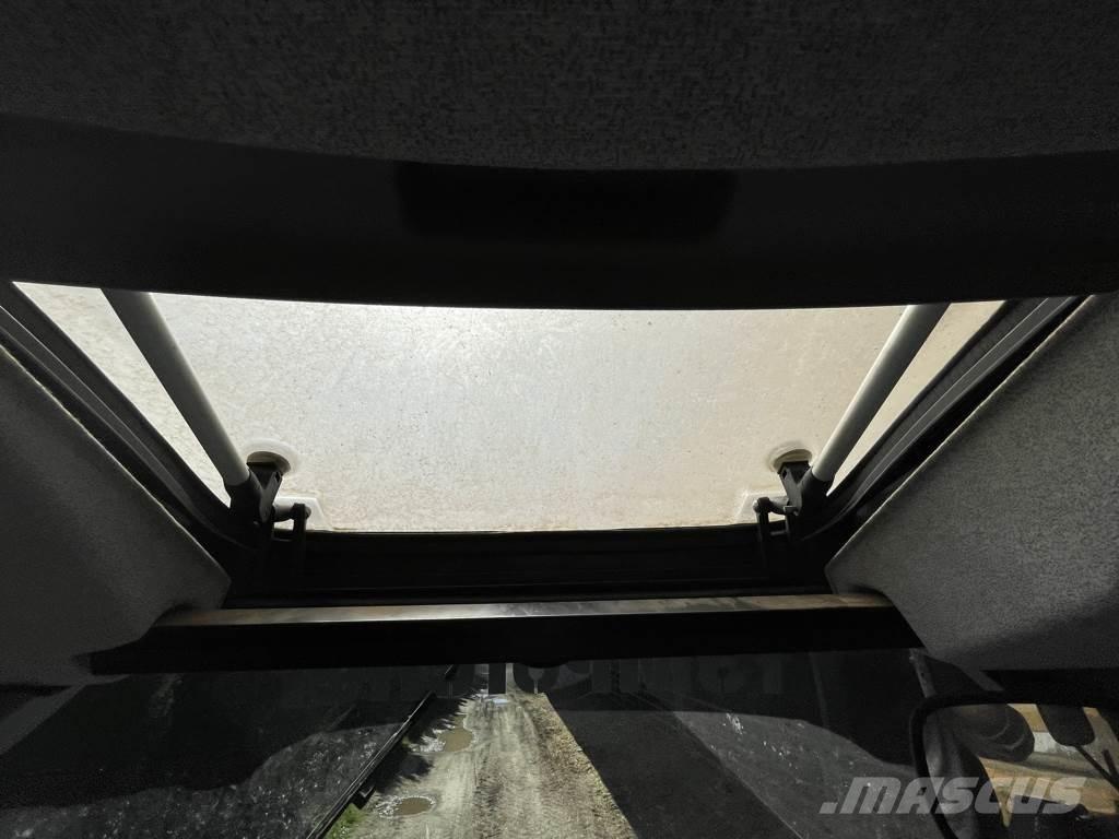 New Holland T6.180 Traktori