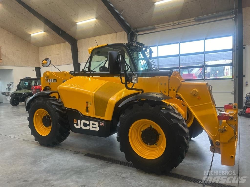JCB 535-95 Teleskopiskie manipulatori