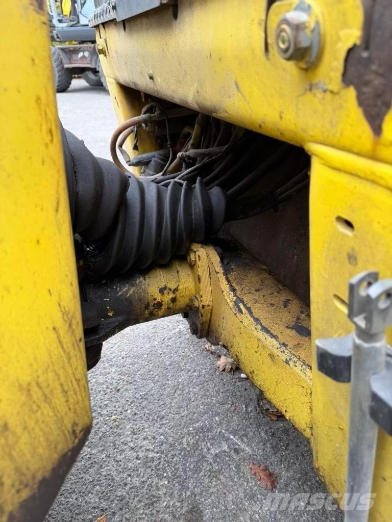 Bomag BW 135 AD Divvalču grunts veltņi