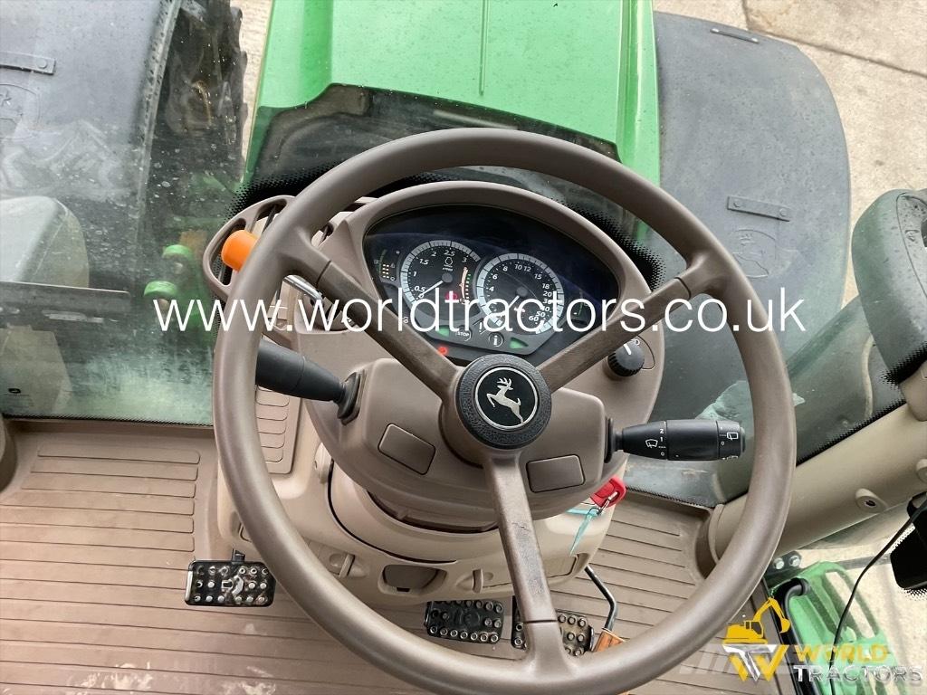 John Deere 6215 R Traktori