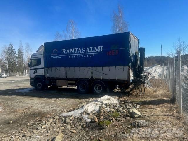 Scania R 12 LB Tents
