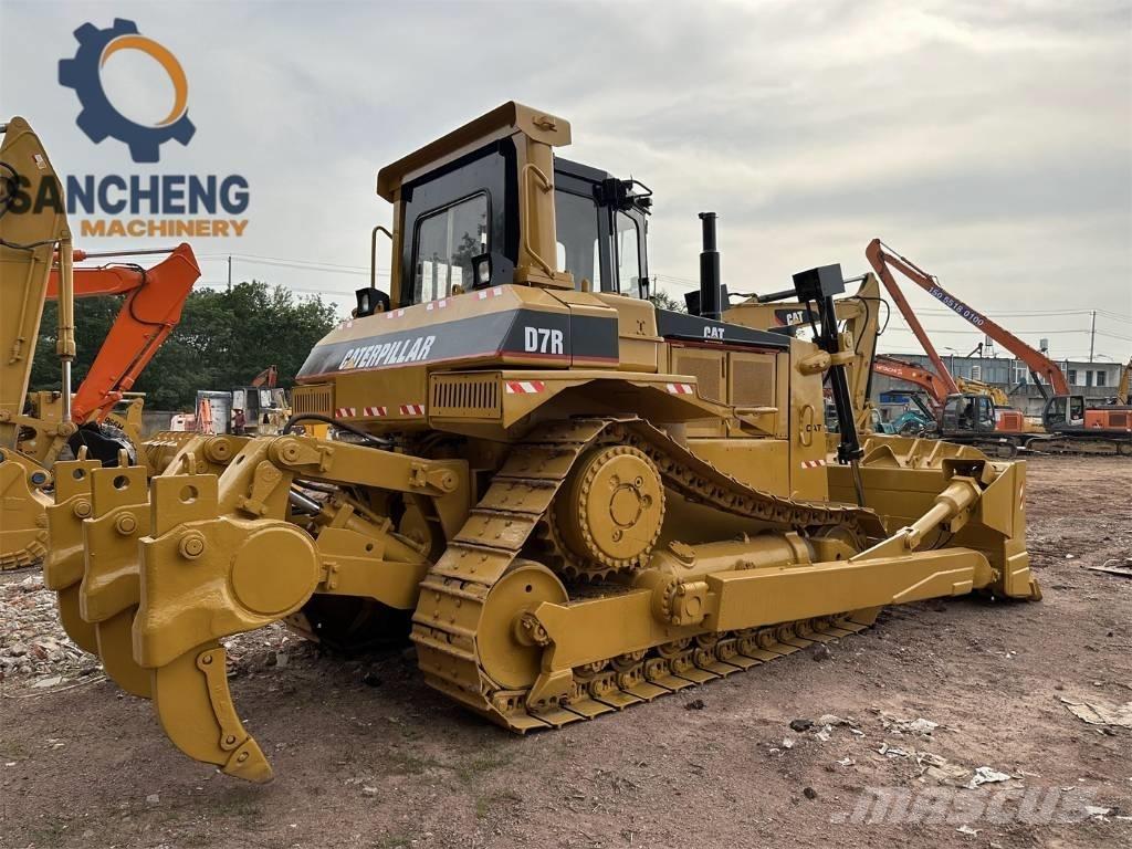 CAT D 7 R Kāpurķēžu buldozeri