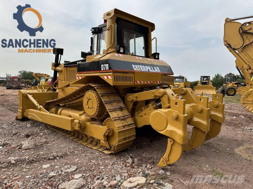 CAT D 7 R Kāpurķēžu buldozeri