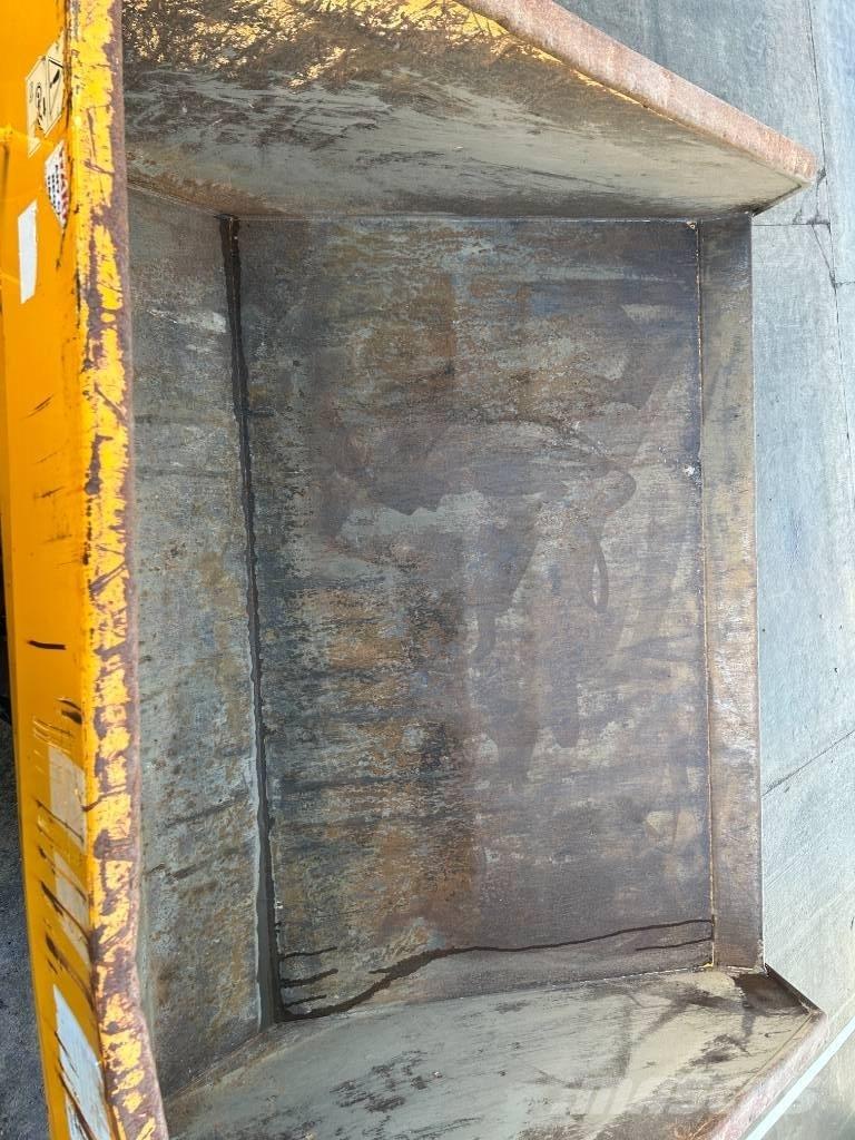 JCB 9T Mini pašizgāzēji