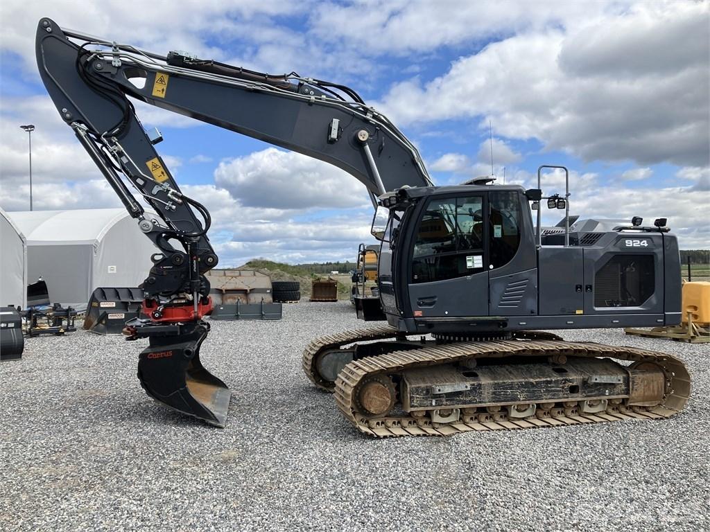 Liebherr R924 Kāpurķēžu ekskavatori