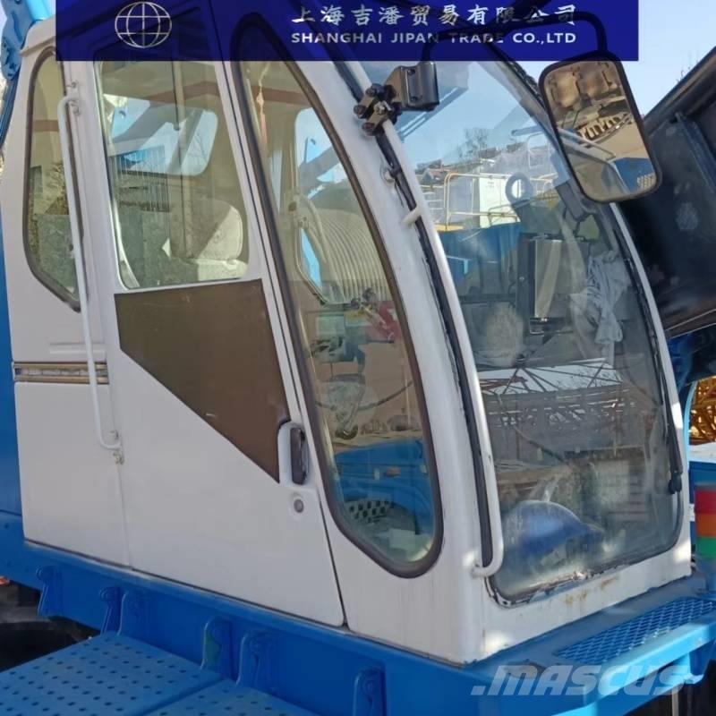 Hitachi SCX2500 Kāpurķēžu ceļamkrāni