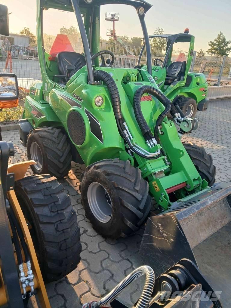 Avant 640i Lietoti riteņu kompaktiekrāvēji