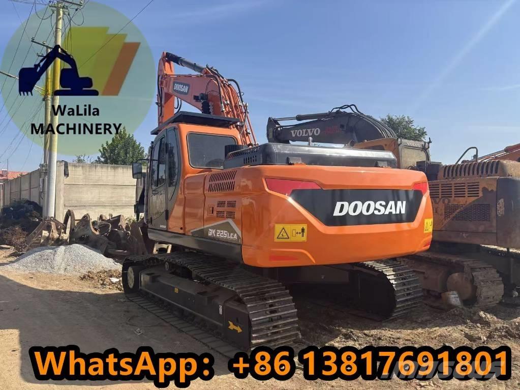 Doosan DX 225 LCA Kāpurķēžu ekskavatori