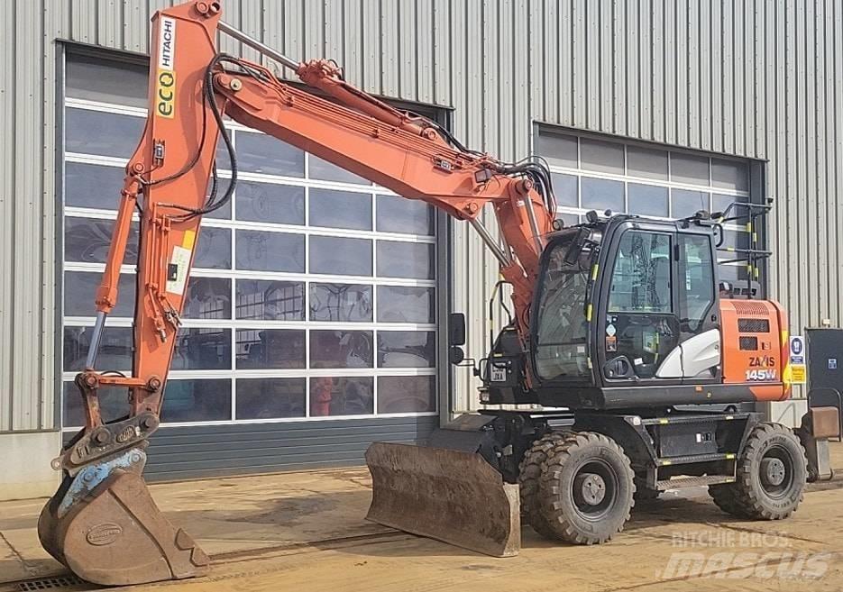 Hitachi ZX 145 Ekskavatori uz riteņiem