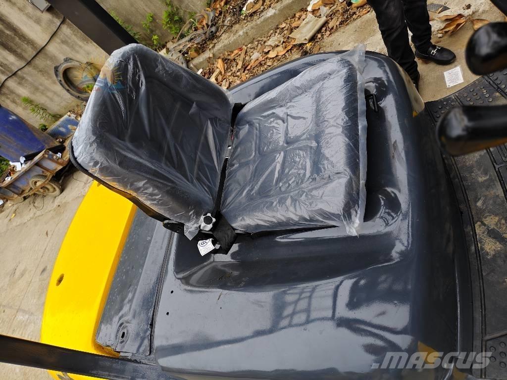 Komatsu FD30 Tehnika ar dīzeļa dzinēju